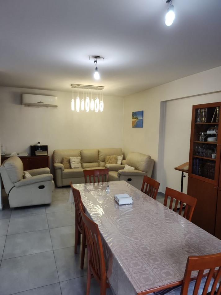 Semipiso de 3 Dorm con Dep. Cochera y Baulera. Edif con Seg 24 Hs y Amenities