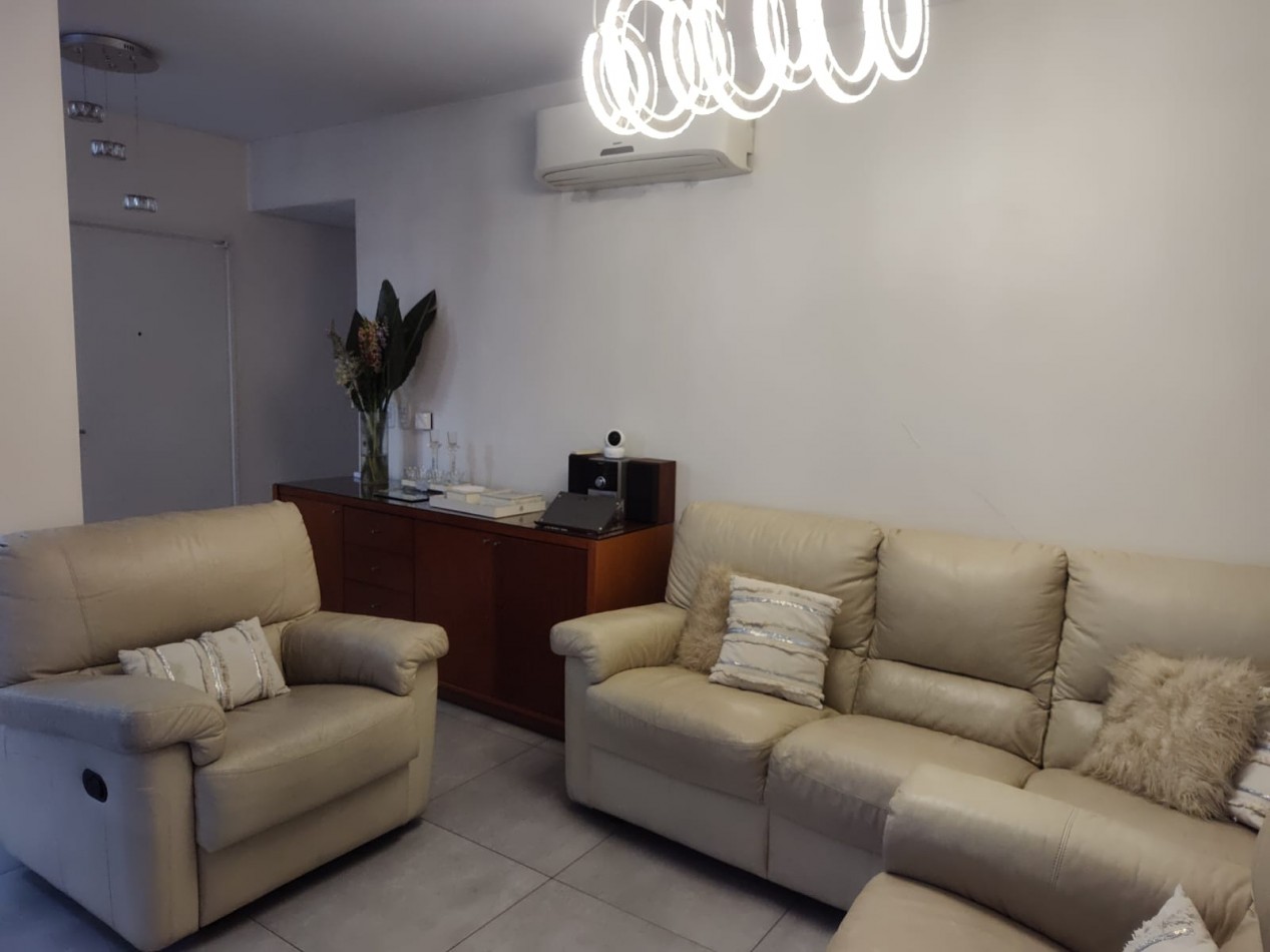 Semipiso de 3 Dorm con Dep. Cochera y Baulera. Edif con Seg 24 Hs y Amenities