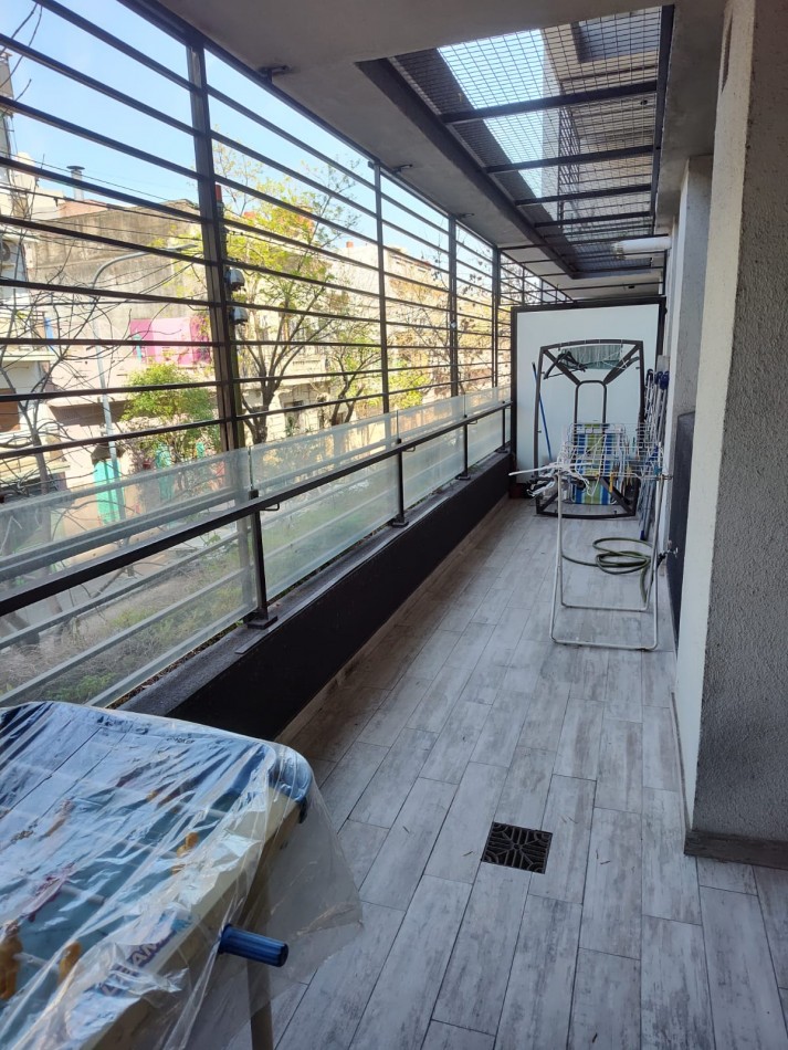 Semipiso de 3 Dorm con Dep. Cochera y Baulera. Edif con Seg 24 Hs y Amenities