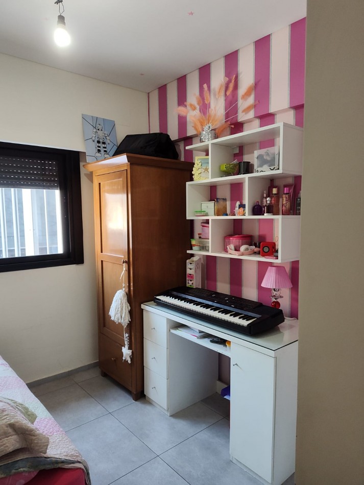 Semipiso de 3 Dorm con Dep. Cochera y Baulera. Edif con Seg 24 Hs y Amenities