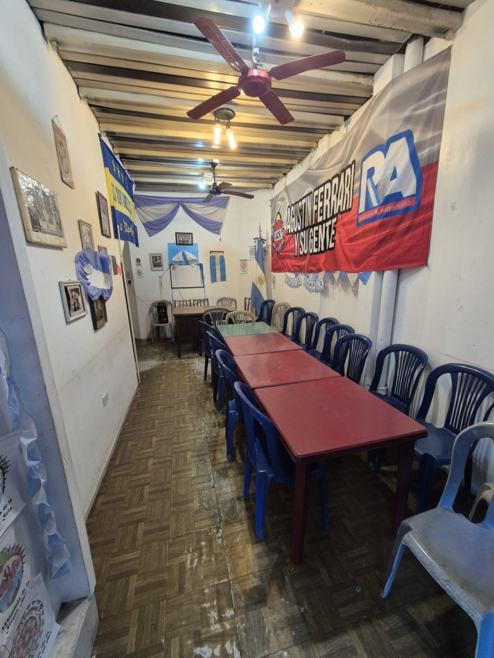 Local en Venta sobre Av Rivadavia