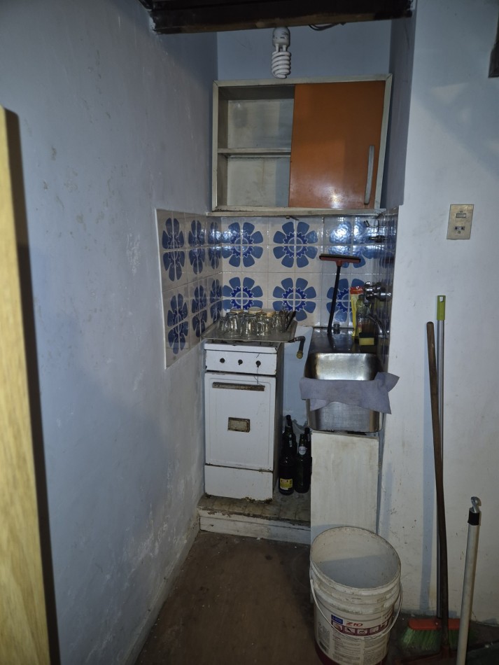 Local en Venta sobre Av Rivadavia