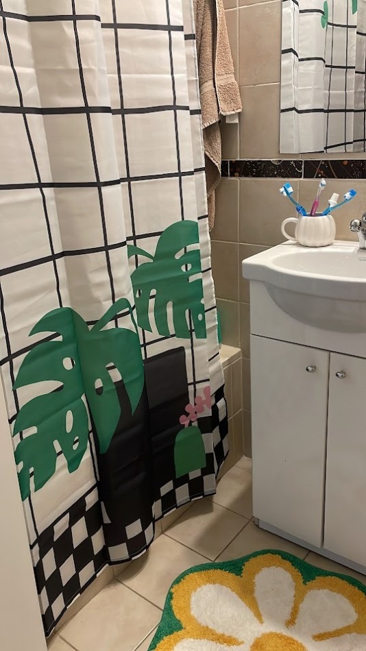 Amplio y luminoso Depto. 2 ambientes con Balcon. a Pulmon abierto Excel. Ubicacon