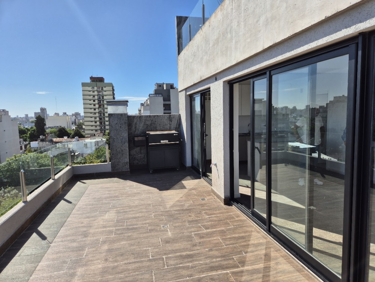 Gran Penhouse en Duplex A Estrenar con Cochera