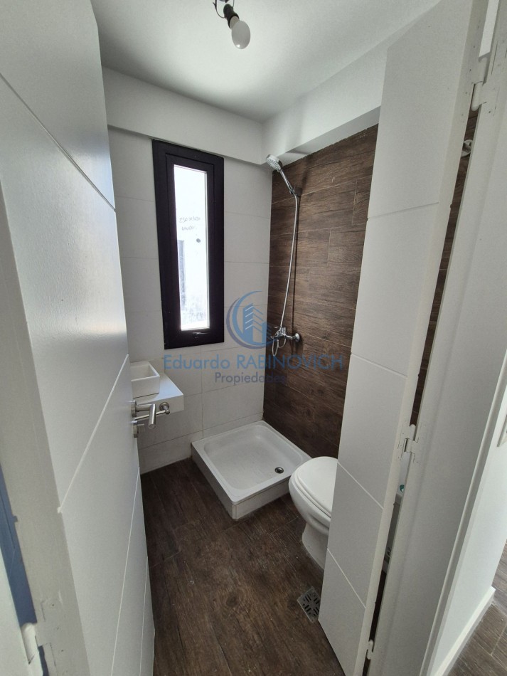 Piso de 4 Dorm (2 Suites) Patio y Balcon con Parrilla  y cochera fija A ESTRENAR 