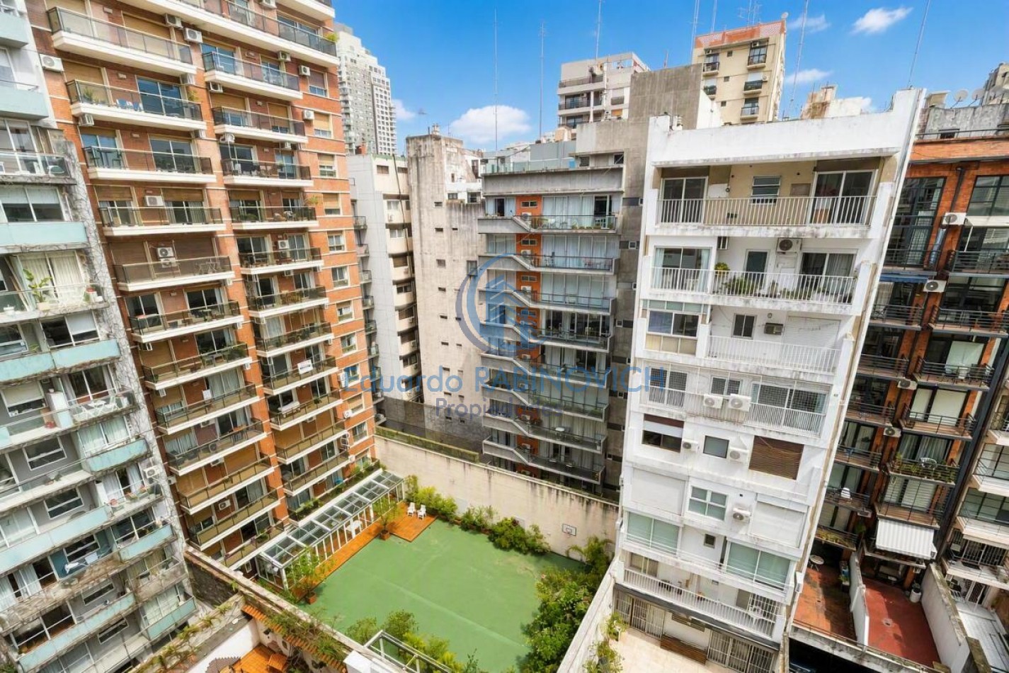 Venta Excelente y Luminoso Semipiso de 4 amb. a Mts Plaza Las Heras