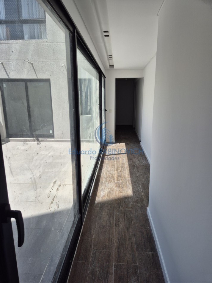 Piso de 4 Dorm (2 Suites) Patio y Balcon con Parrilla  y cochera fija A ESTRENAR 