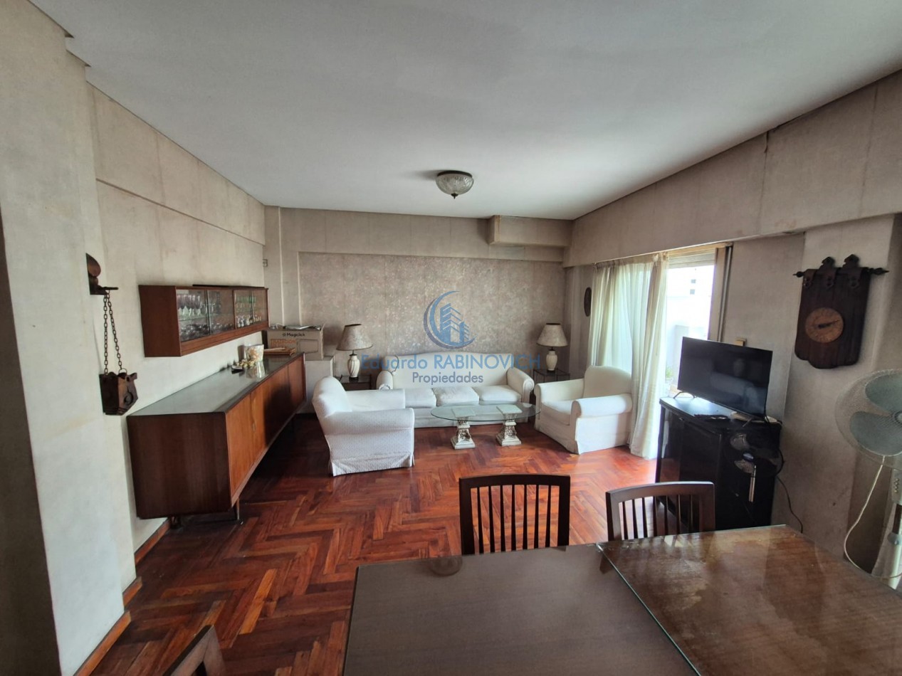 Alto Dpto. 4 amb con dep. en Duplex con Gran Balcon Terraza