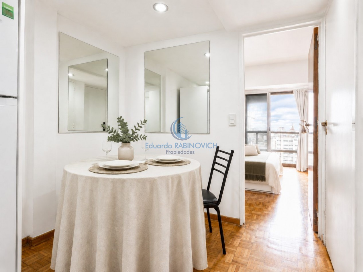 Venta de Soberbio Semipiso de 8 ambientes en Iconica Torre de la ciudad 